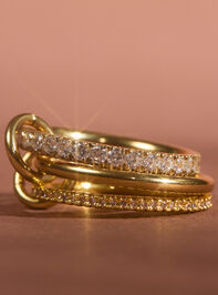 Endless Glow 3 Band Ring Detail 2 - TULLABEE