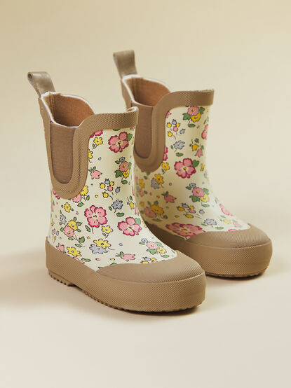 Bloom Rain Boots by Quincy Mae - TULLABEE