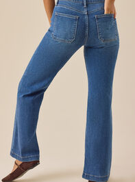Kaylie Straight Leg Jeans Detail 5 - TULLABEE