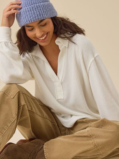 Kayleigh Ribbed Oversized Top - TULLABEE