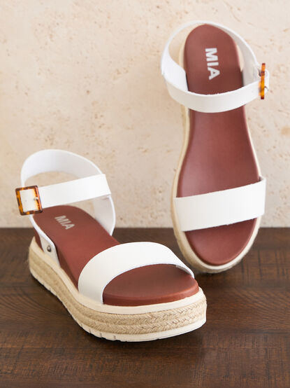 Kiera Platform Sandal - TULLABEE