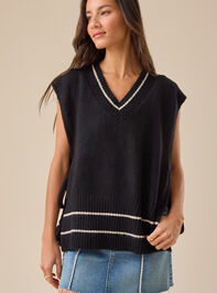 Harriet Oversized Side-Tie Vest Detail 2 - TULLABEE