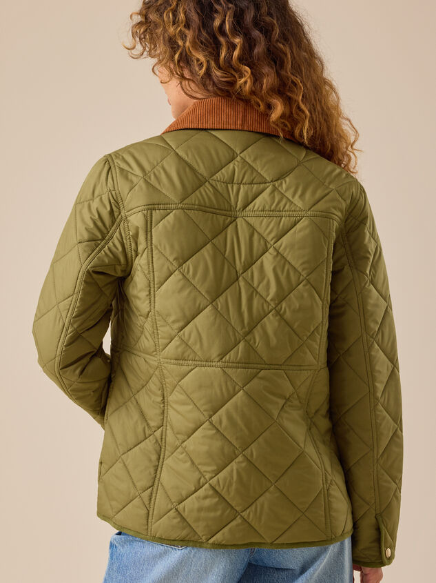 Hunter Quilted Barn Jacket Detail 5 - TULLABEE