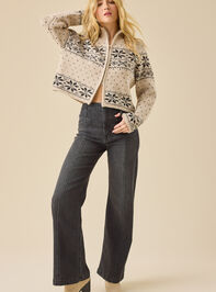 Aspen Snowflake Full Zip Detail 2 - TULLABEE