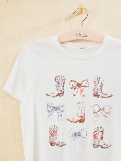 Boots and Bows Mama Tee - TULLABEE