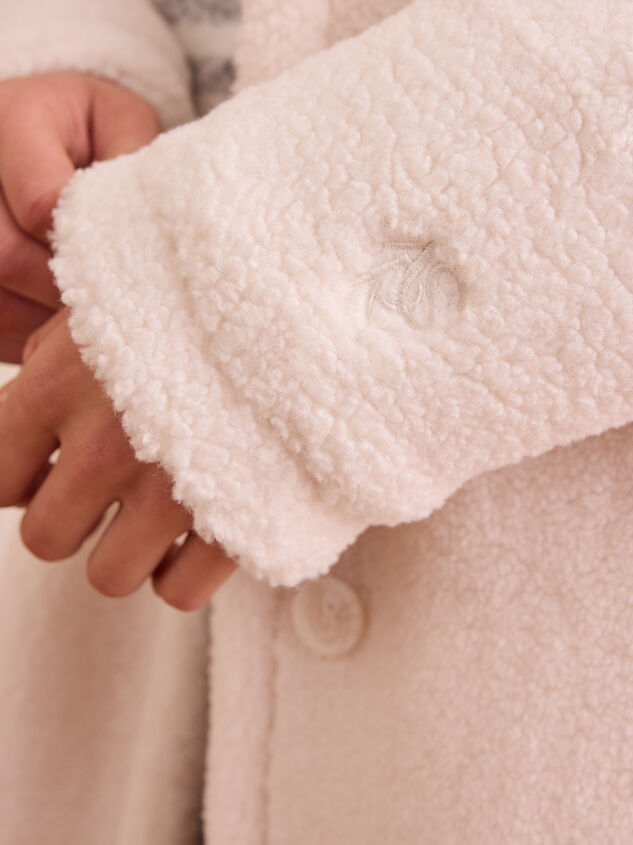 Aspen Overlook Teddy Coat Detail 7 - TULLABEE