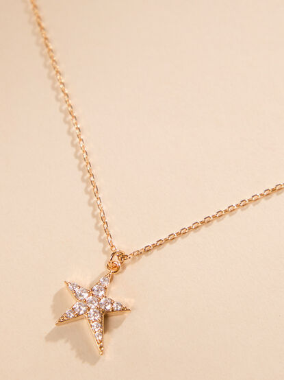 14K Gold Star Charm Necklace - TULLABEE