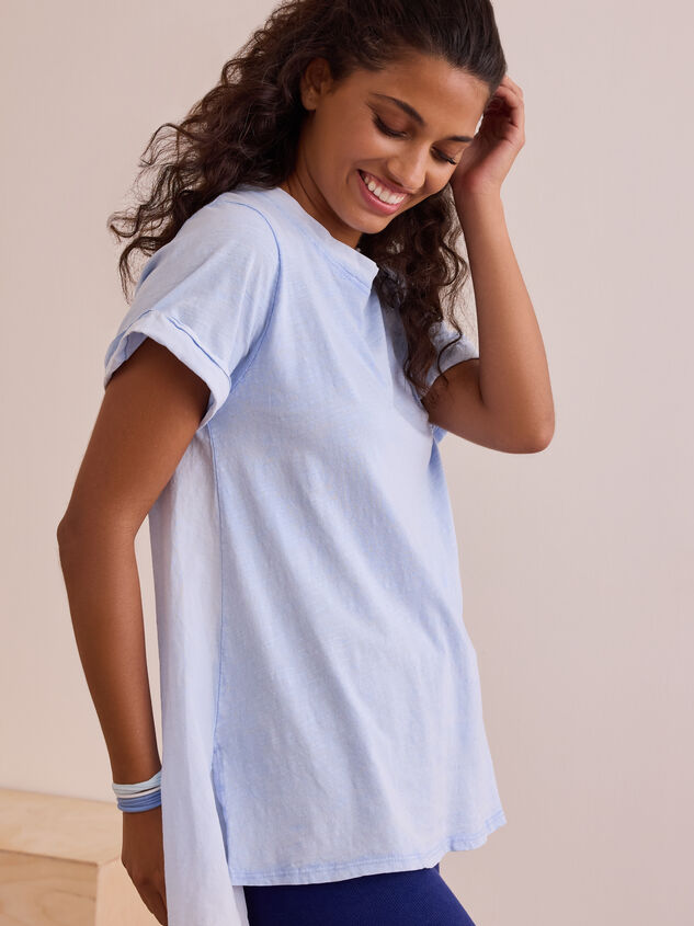 Find Your Stride Oversized Tee Detail 4 - TULLABEE