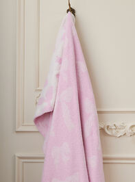 Cozy Bow Blanket Detail 3 - TULLABEE