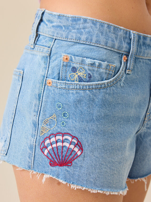 Isla Sea Embroidered Denim Short Detail 4 - TULLABEE