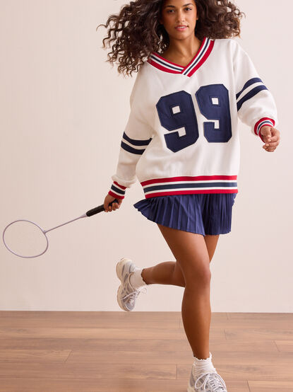 99 Stitched Graphic Sweatshirt - TULLABEE