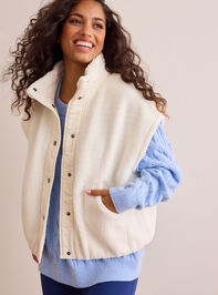 Summit Sherpa Button Vest Detail 3 - TULLABEE