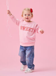 Sweet Floral Patch Sweatshirt - TULLABEE