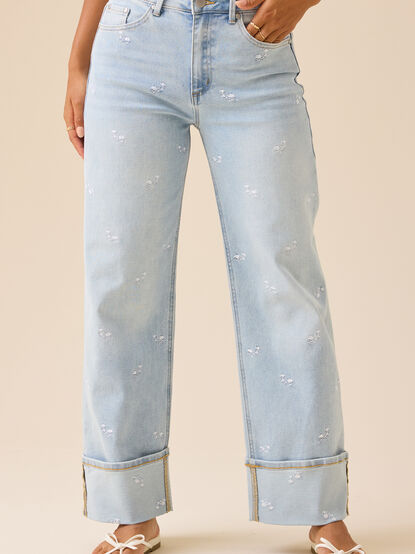 Edie Floral Embroidered Jeans - TULLABEE