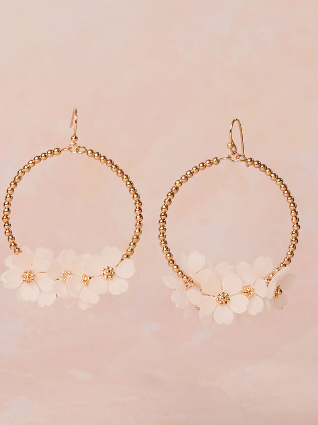 Layered Floral Dangle Earrings - TULLABEE