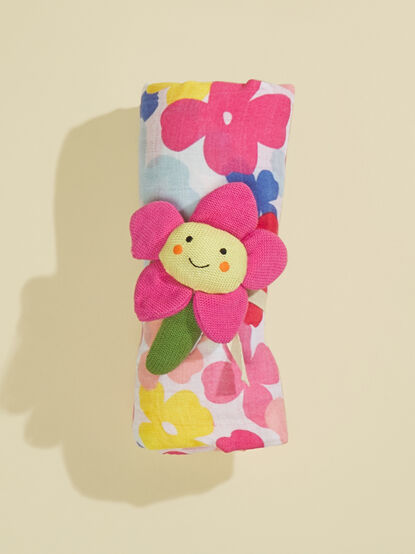 Mallory Swaddle and Rattle Set by MudPie - TULLABEE