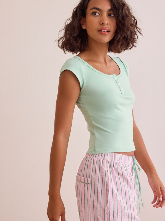Soaring High Fitted Tee Detail 3 - TULLABEE