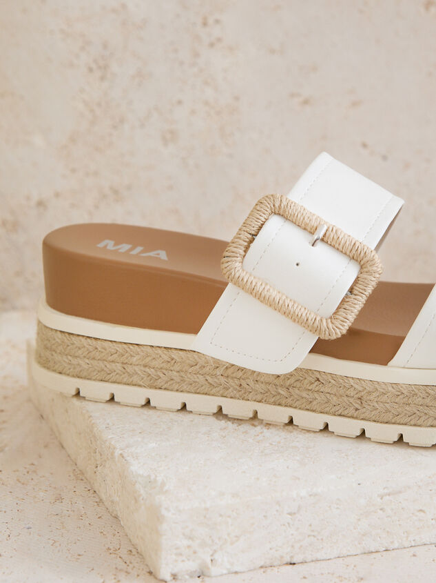 Kenzy Platform Sandals Detail 3 - TULLABEE