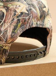 Camo Bow Trucker Hat Detail 3 - TULLABEE