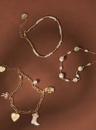 Coquette Cowgirl Bracelet Set Detail 2 - TULLABEE