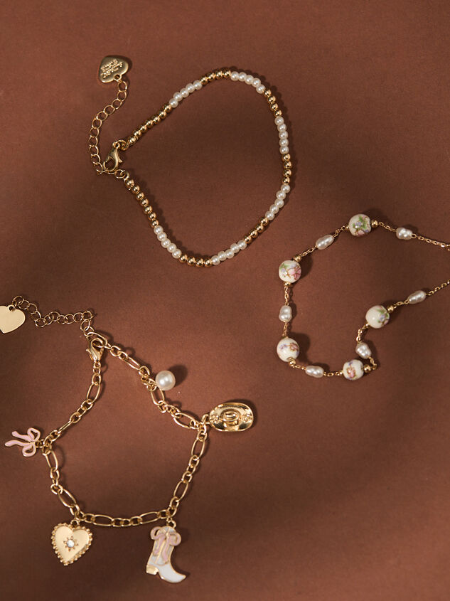 Coquette Cowgirl Bracelet Set Detail 2 - TULLABEE