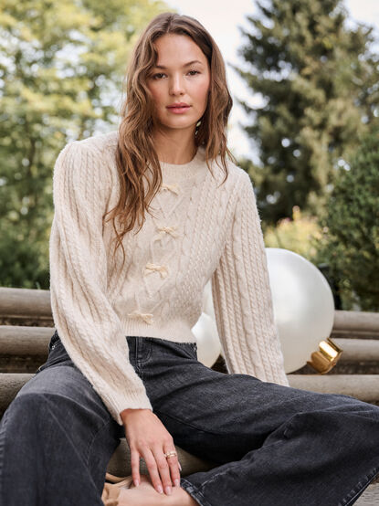 Serafina Cable-Knit Bow Sweater - TULLABEE