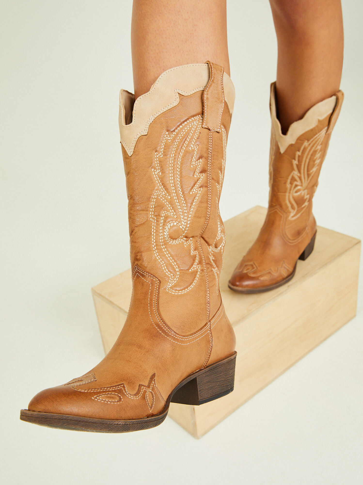 Vegan going west boot matisse store