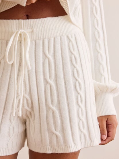 Cloudflow Cable Knit Short - TULLABEE