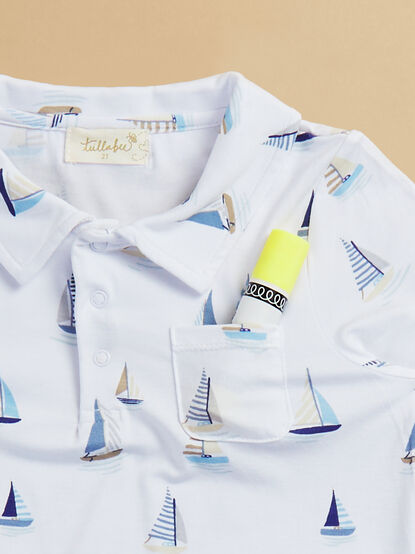 Sails Up Polo Shirt and Shorts Set - TULLABEE