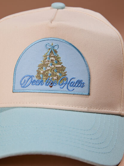 Deck The Halls Trucker Hat - TULLABEE
