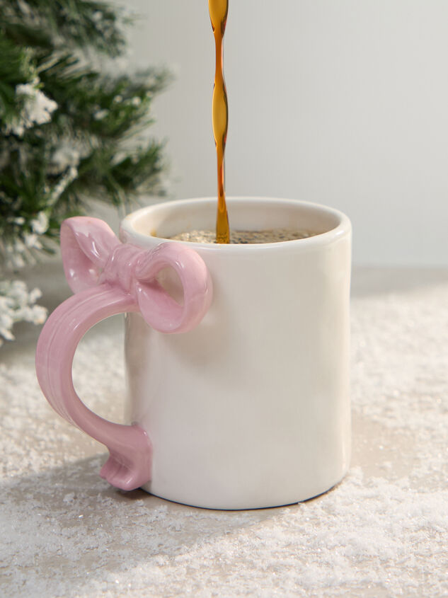 Bow Handle Mug Detail 3 - TULLABEE