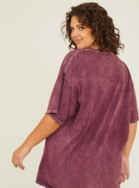 Smiley Face Oversized Tee Detail 5 - TULLABEE