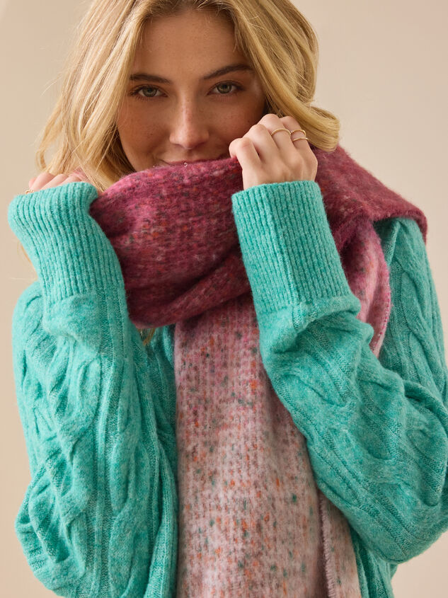 Sedona Ombre Knit Scarf Detail 2 - TULLABEE