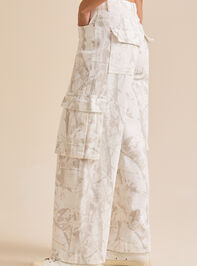 Makayla Camo Cargo Pants Detail 4 - TULLABEE