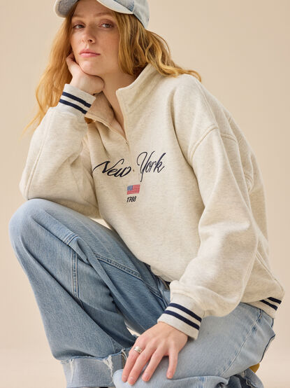 New York Varsity Quarter Zip - TULLABEE