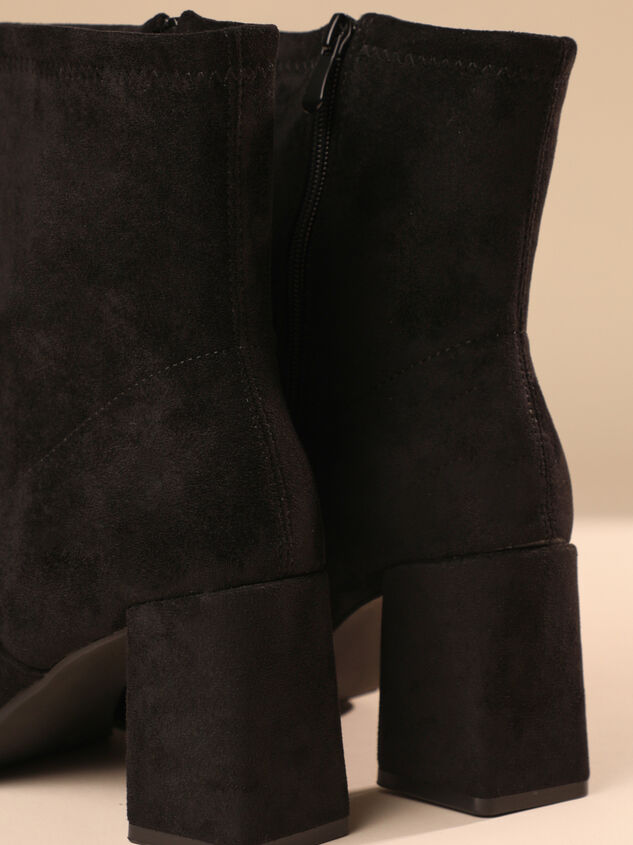 Catherine Booties Detail 3 - TULLABEE