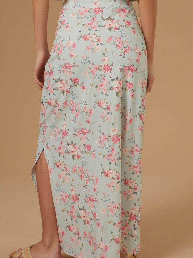Amira Floral Midi Skirt Detail 4 - TULLABEE