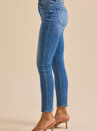 Val High Rise Skinny Jeans Detail 4 - TULLABEE