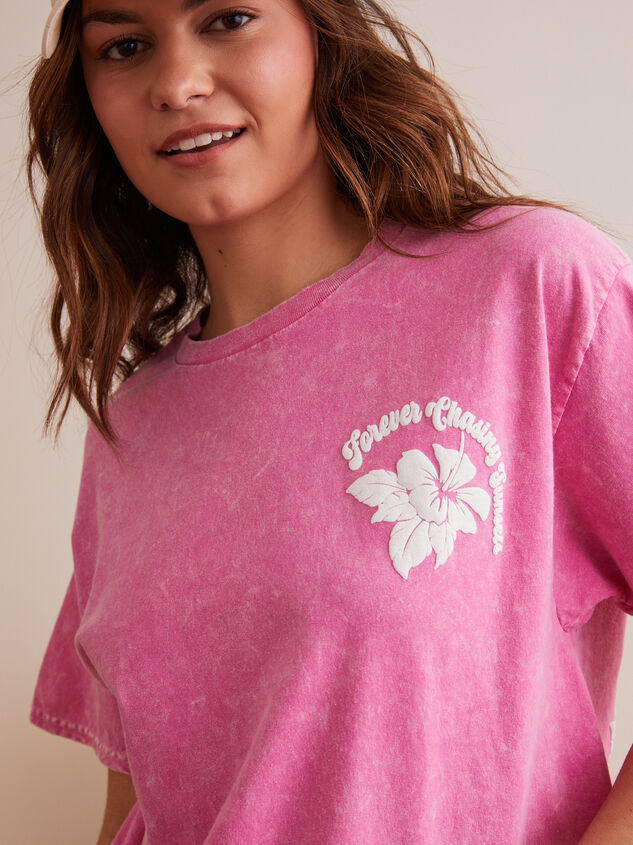 Chasing Sunsets Graphic Tee Detail 2 - TULLABEE