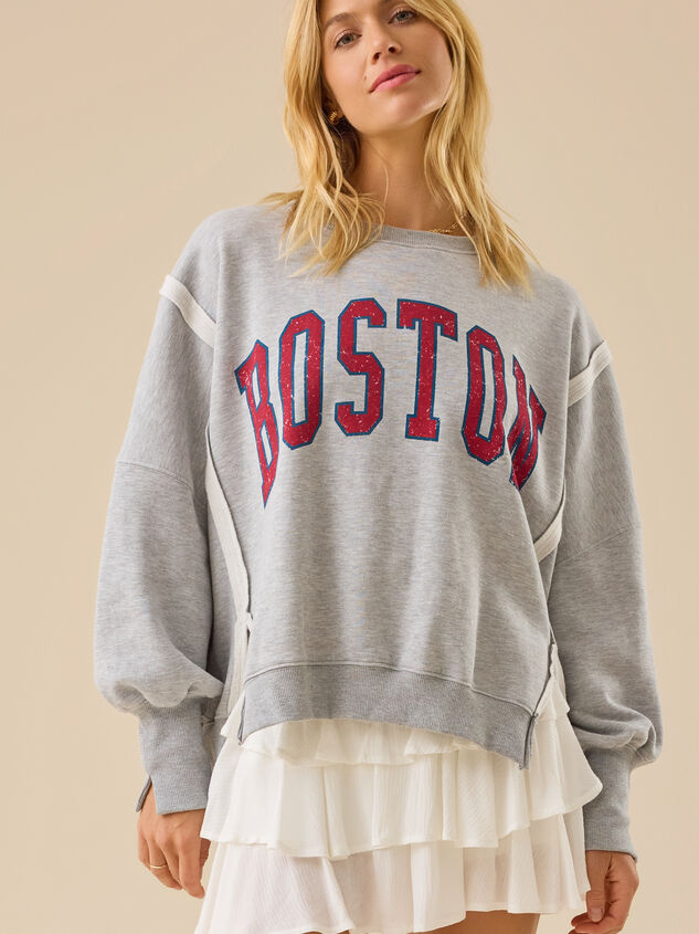 Boston Oversized Pullover Detail 3 - TULLABEE