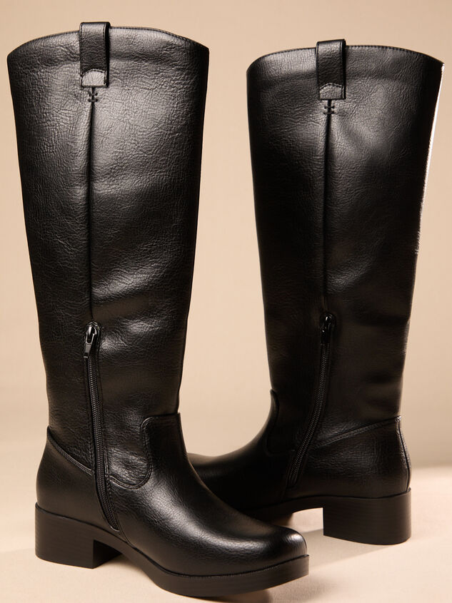 Vienna Square Toe Boot Detail 3 - TULLABEE