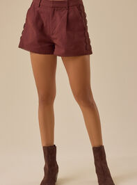 Avery Linen Short Detail 3 - TULLABEE