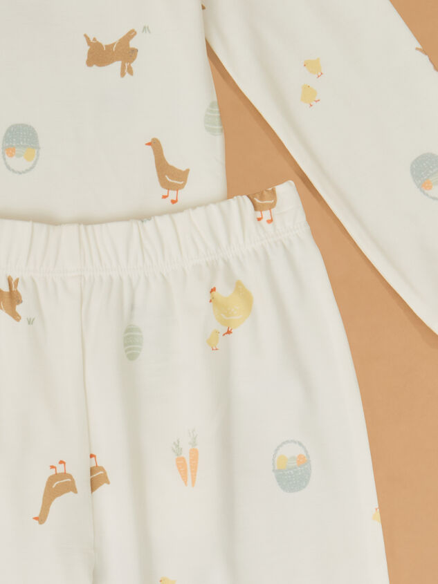 Easter Friends Lounge Set Detail 2 - TULLABEE