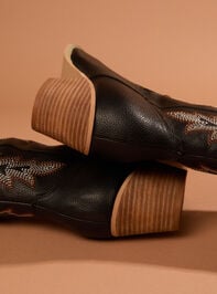 Melia Western Boots Detail 3 - TULLABEE