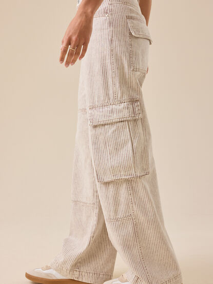Ellis Pinstripe Cargo Pants - TULLABEE