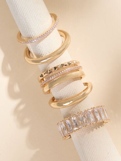 Glitzy Gold Ring Set - TULLABEE