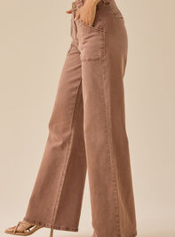 Amelia Front Pocket Pants Detail 4 - TULLABEE