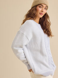 Lilly Oversized Cable Sweater Detail 5 - TULLABEE