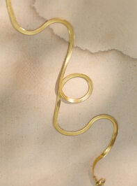 Dreamer Herringbone Necklace Detail 3 - TULLABEE