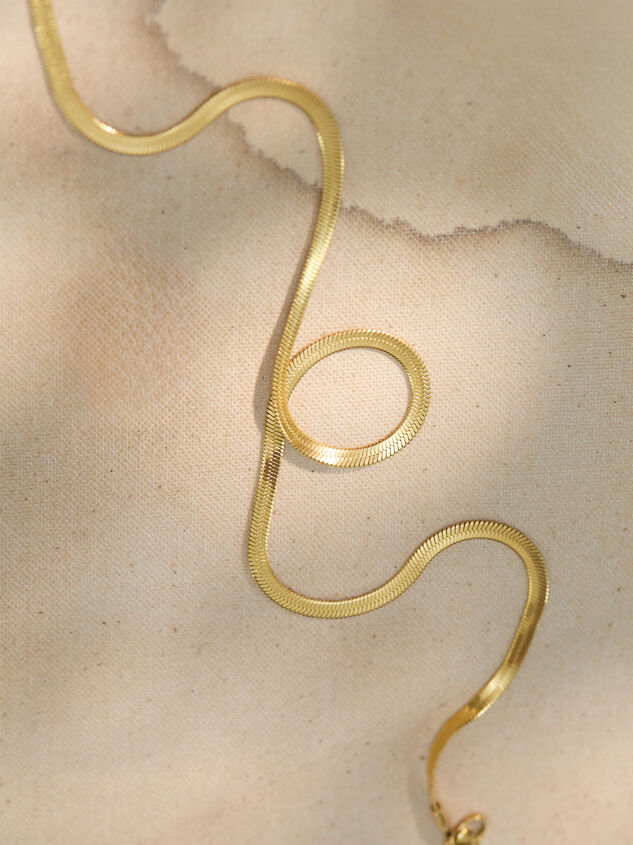Dreamer Herringbone Necklace Detail 3 - TULLABEE